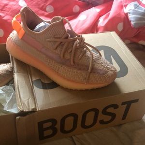Yeezy boost 350 v2 clay